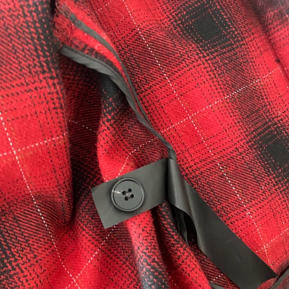 Zara oversized black & red flannels shacket - Picture 3 of 4